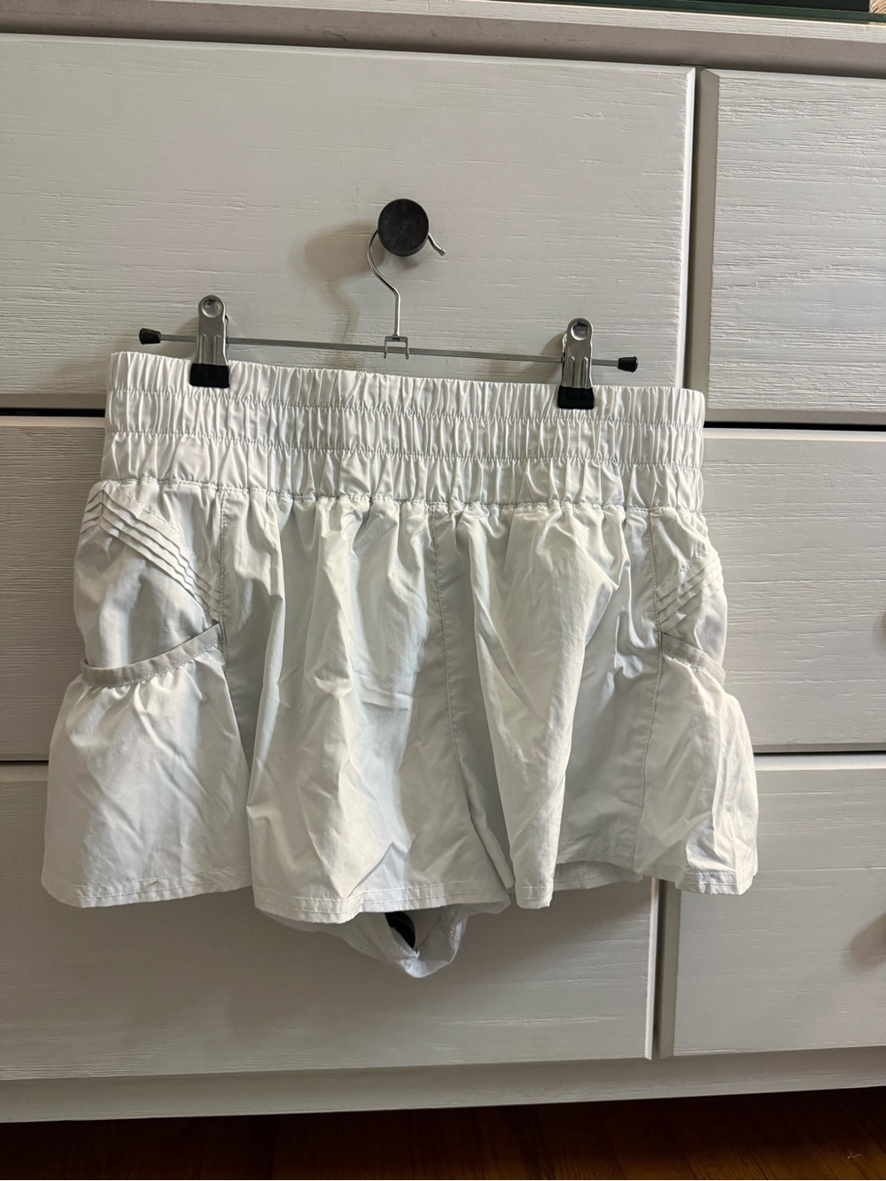 White free people get your flirt on skort size medium - Picture 4 of 5